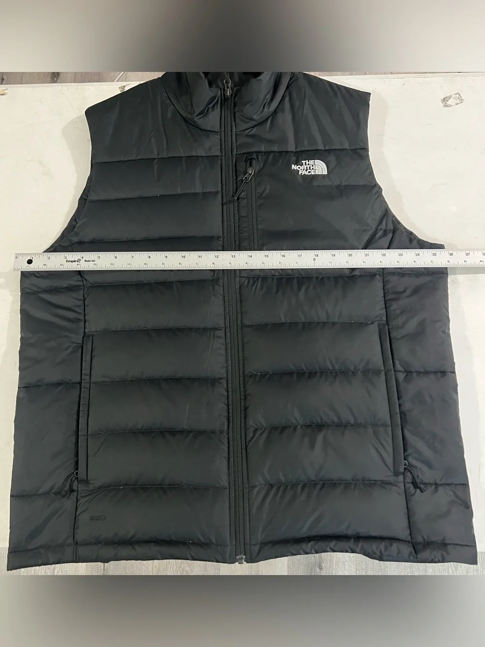 The North Face Aconcagua 550 Fill Puffer Vest Mens XL Black